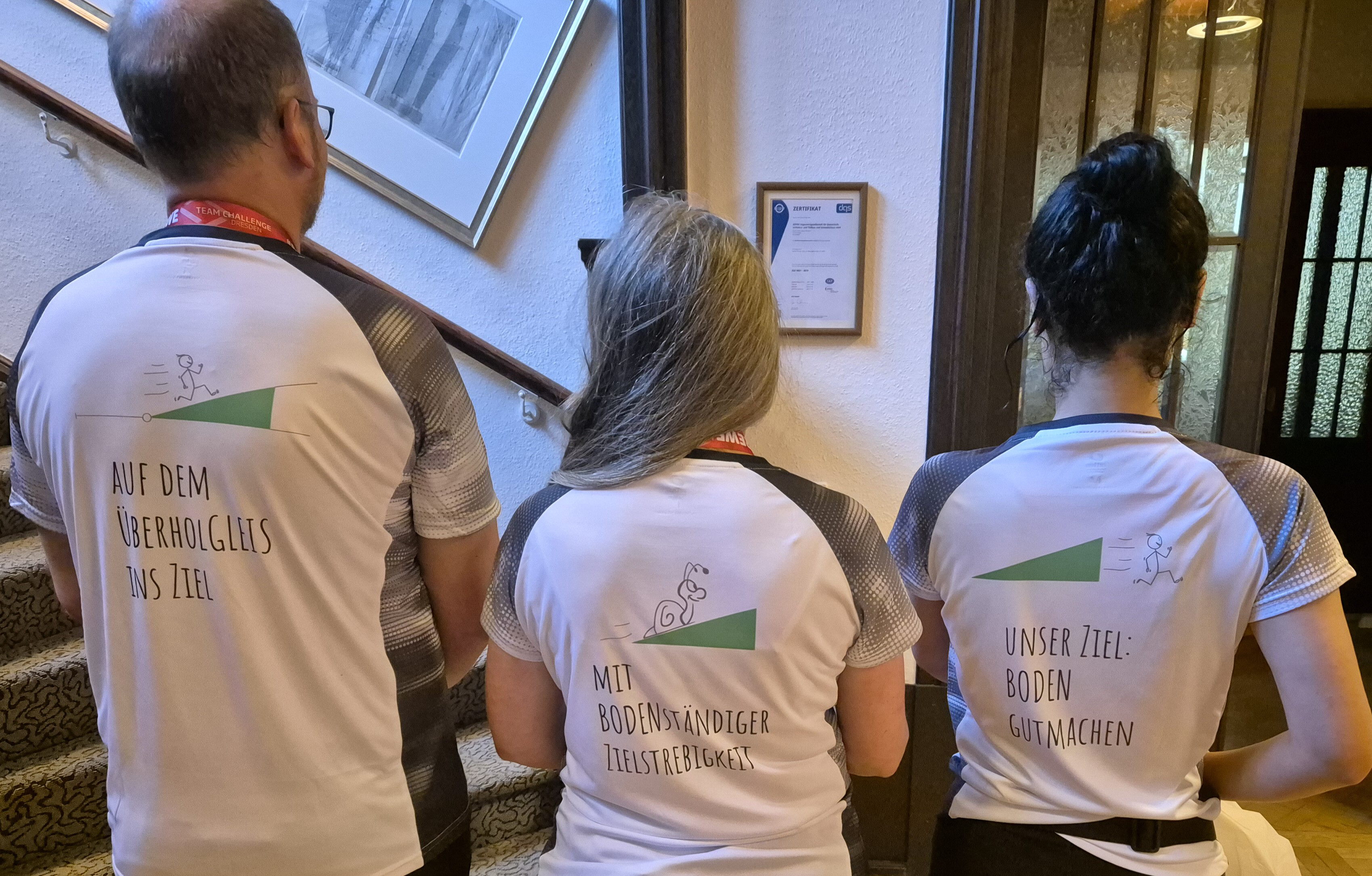 Blick auf die Teamsprüche der Mannschaften der GEPRO Ingenieurgesellschaft zur Rewe Team Challenge 2025